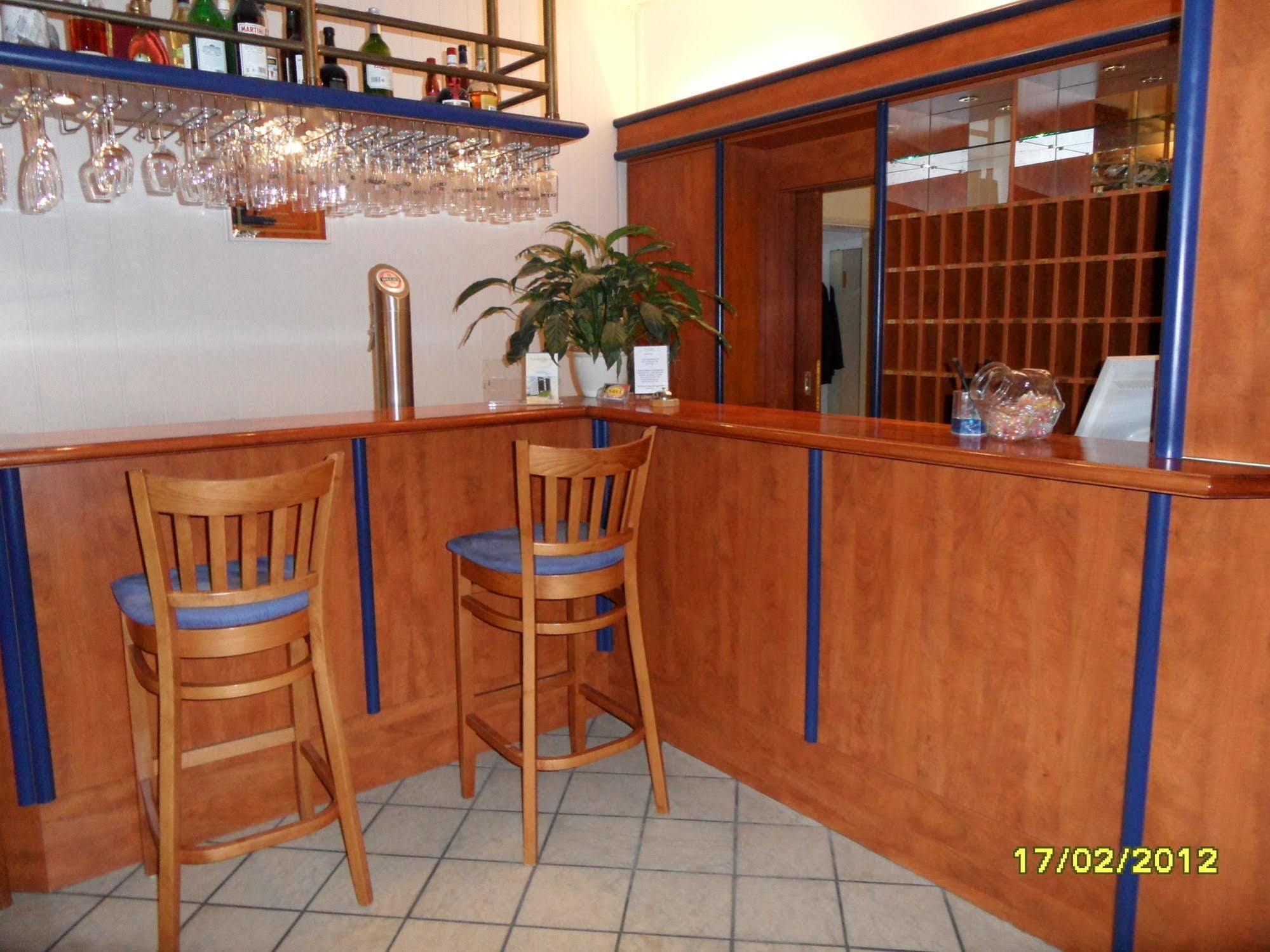Wiking Hotel Henstedt-Ulzburg Buitenkant foto