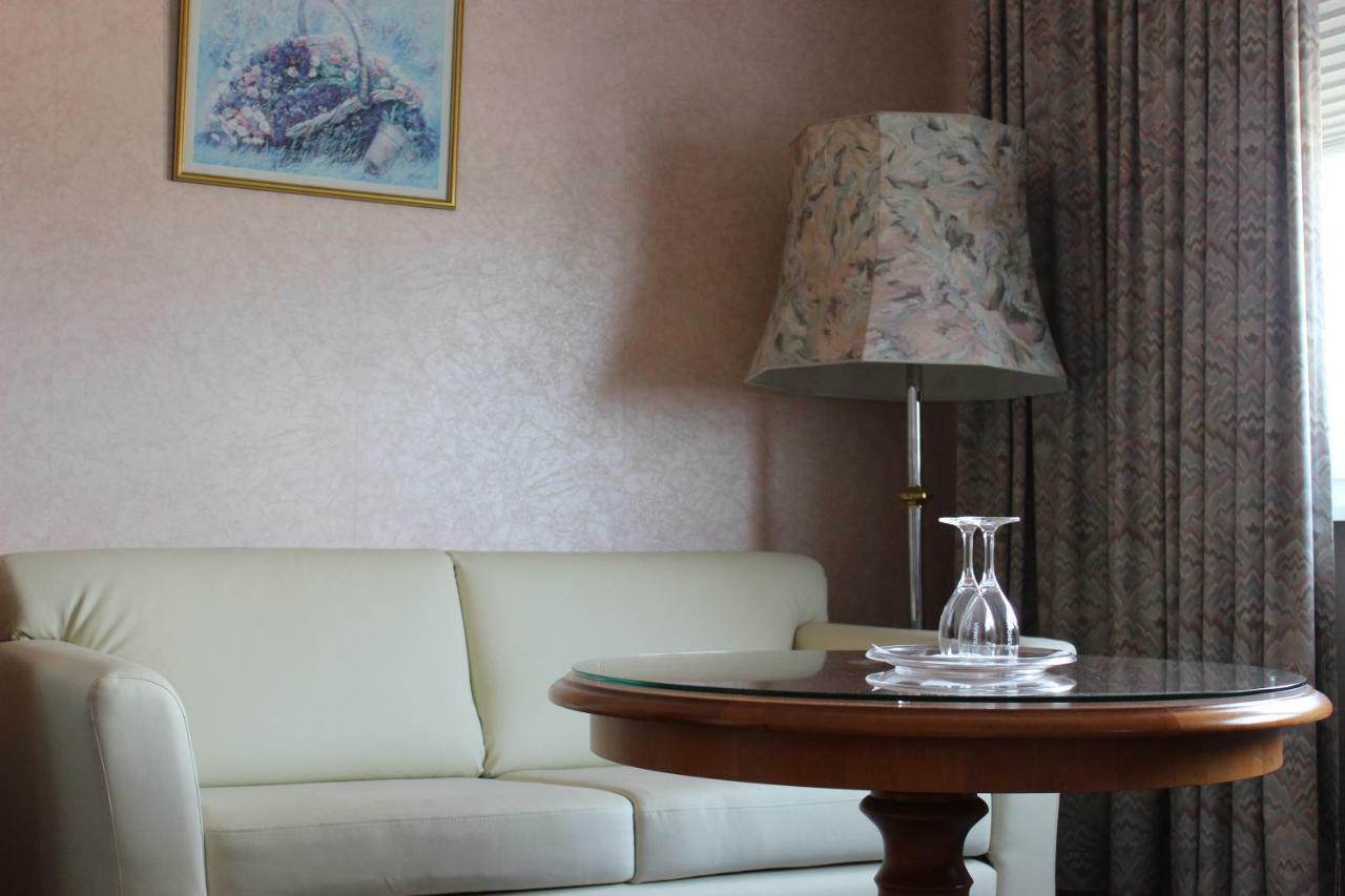 Wiking Hotel Henstedt-Ulzburg Buitenkant foto